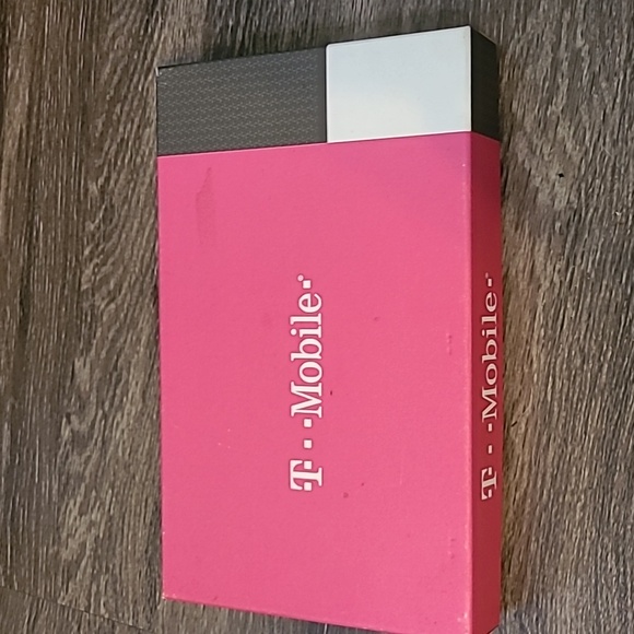 T Mobile, Tablet - Picture 11 of 11